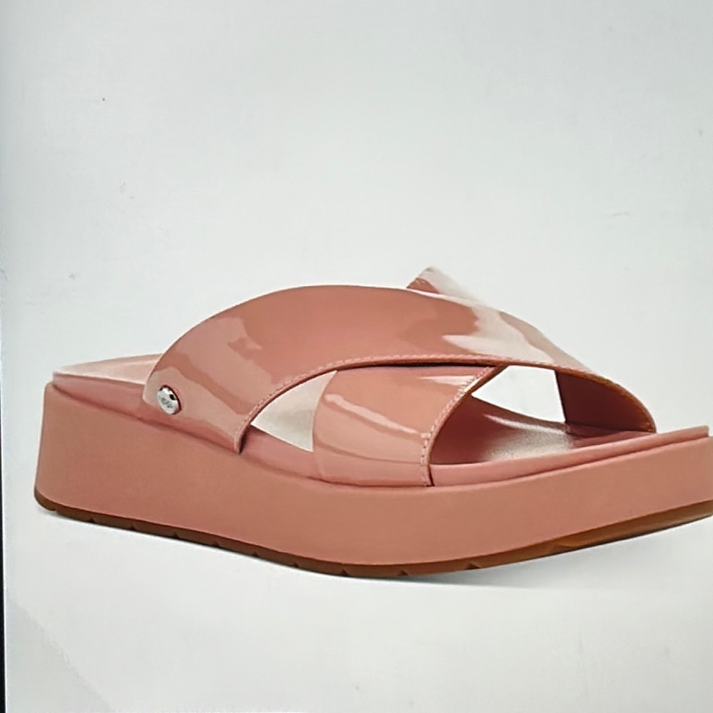 NWT UGG Womens Emily Sandal Size10